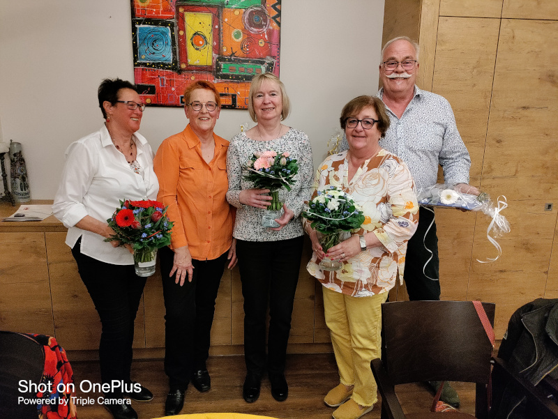 Dank für langjähriges Engagement von Karin Geschke an Jutta Hitzeler, Linda Zeller, Martina Lud-Rothaug und Günter Voges IMG 20240320 195630